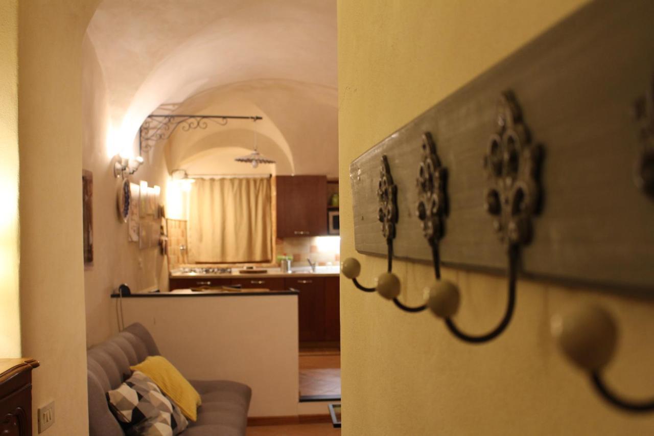In Centro Citta, Nei Vicoli Del Borgo Appartement San Remo Buitenkant foto